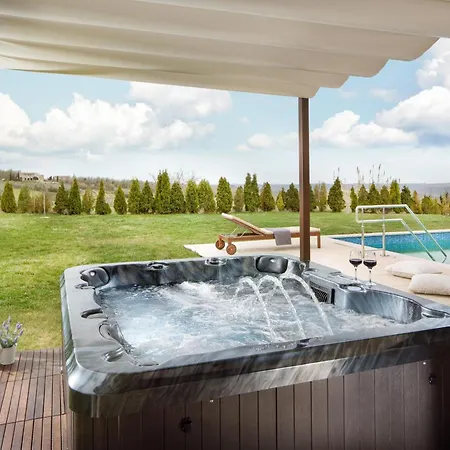 Mit Privatpool Fuer 10 Personen Ca, 400 M Sup2 In Bajkini, Istrien Binnenland Von Istrien Holiday home *